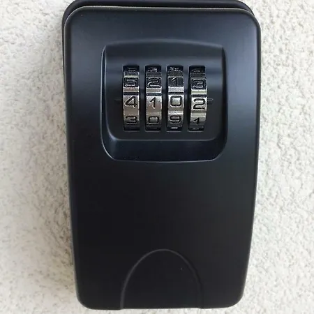 Fibra Flat White Apartment Rybnik (Silesia)